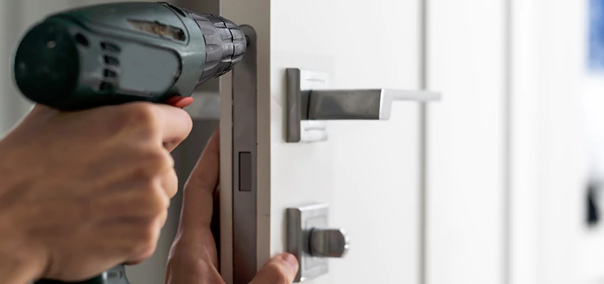 Locksmith For Lock Replacement Near Me in Walnut Park, CA