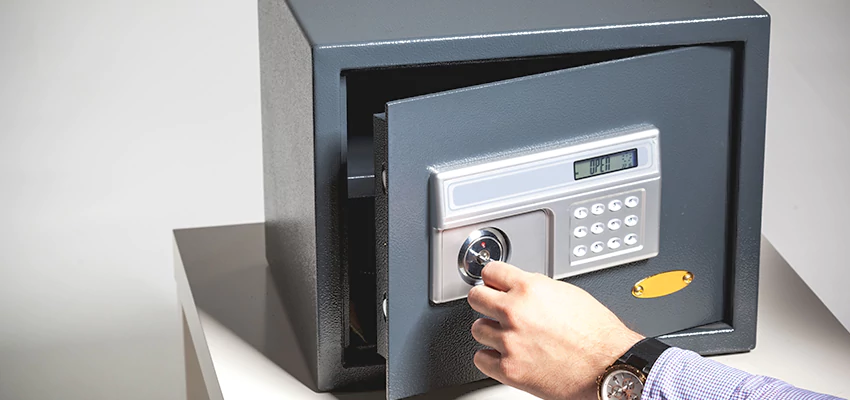 Jewelry Safe Unlocking Service in Walnut Park, California