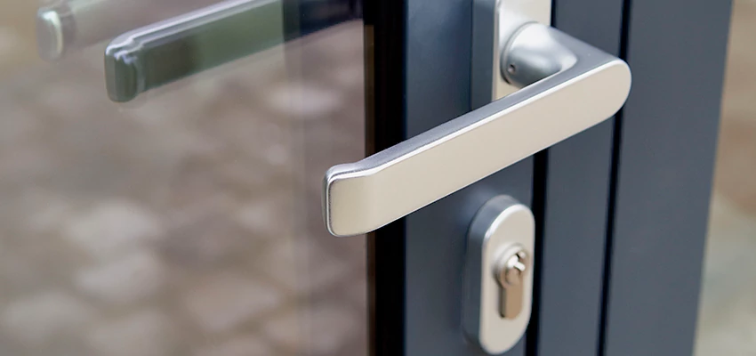 Broken Door Lock Cylinder Repair in Walnut Park, California